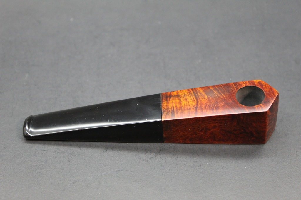 Deezil- Briarwood Full Panel Pipe