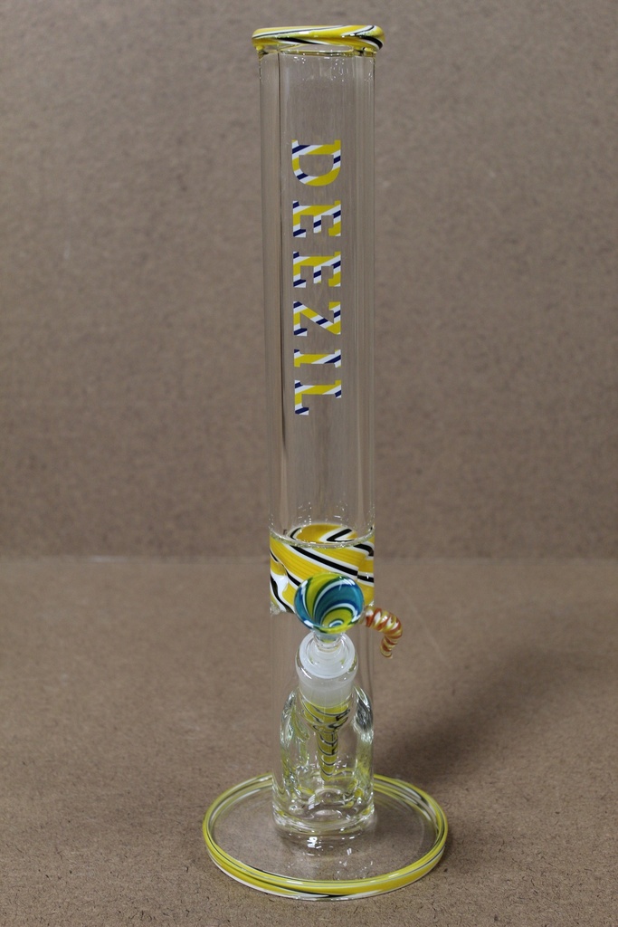 Deezil Bong- 9mm 16inch