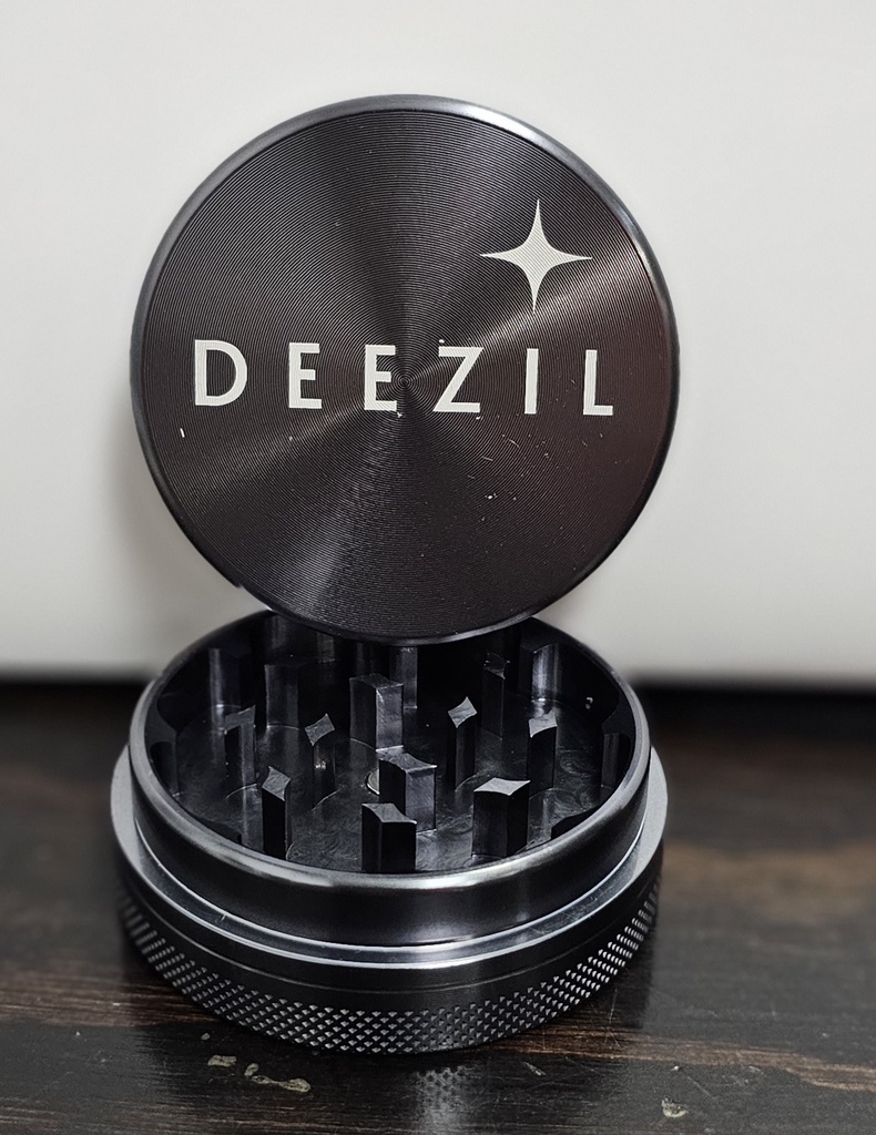 Deezil- 55mm 2 Layer Grinder