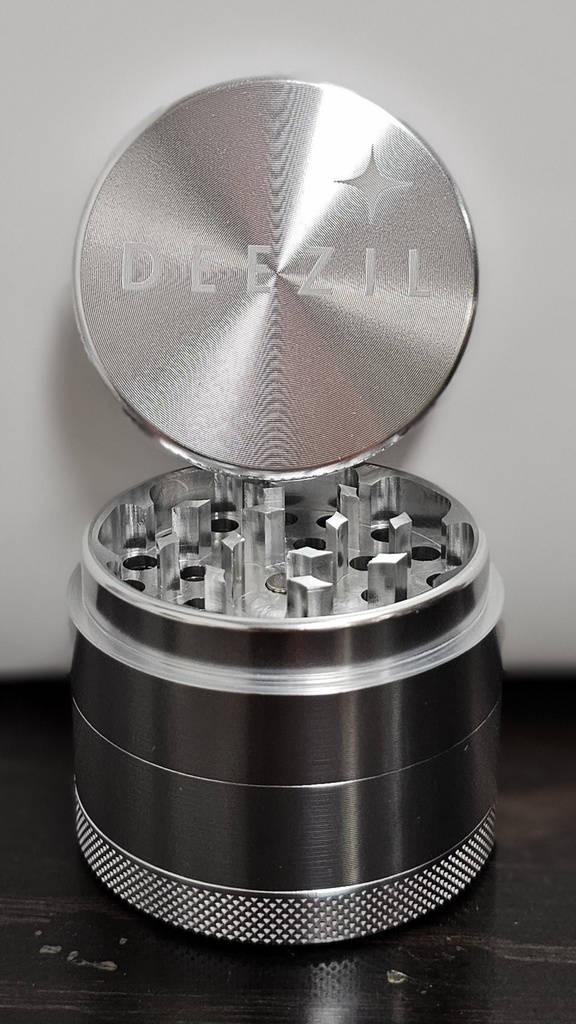 Deezil- 55mm 4 Layer Grinder