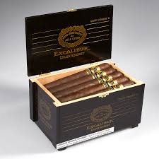 Excalibur Black Robusto