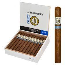 [815337017405] Alec Bradley Project 40 Churchill 7x52