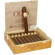 [814539010702] Oliva Serie O Toro 6x50 20ct
