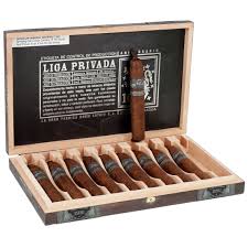 [818578011713] Liga Privada 10th Anniversary Toro