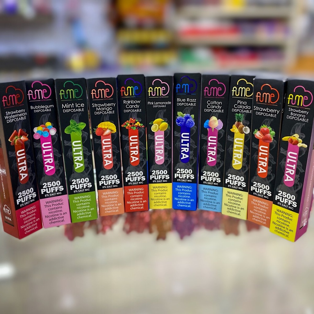 Fume Ultra Strawberry Banana 2500 Puffs | Carytown Tobacco Inc.